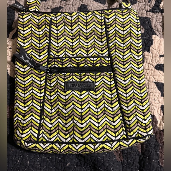 Vera Bradley Ziggy Stripe Hipster Crossbody. - Picture 3 of 11